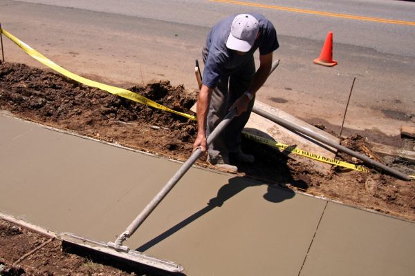 Sidewalk Building in San Ramon